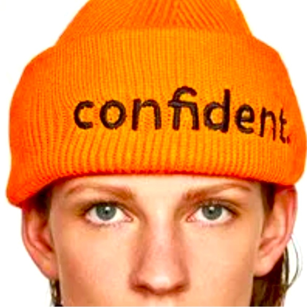 UNWORN ZARA KNIT BEANIE ORANGE